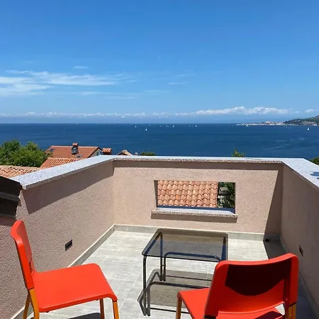 Sea View Melita Monterosso شقة كرفني فره